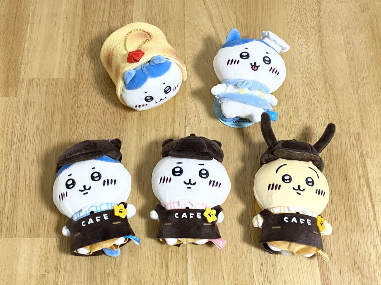格安販売の ちいかわ カフェの店員さんマスコット 